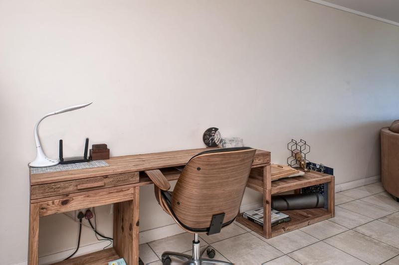 2 Bedroom Property for Sale in Humewood Eastern Cape